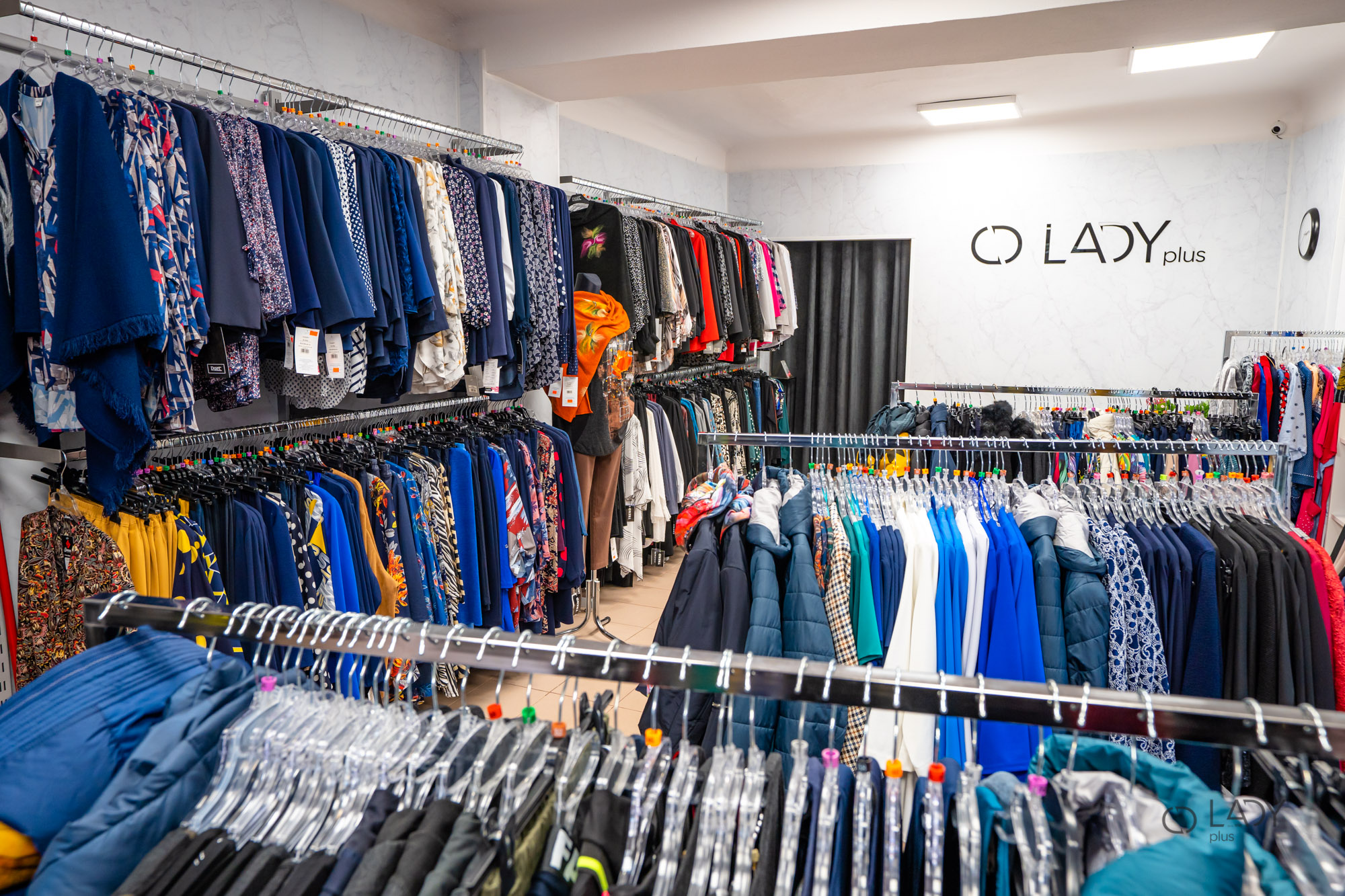 Boutiquen XL Damenbekleidung in großen Größen Umstandsmode Rzeszów Polen