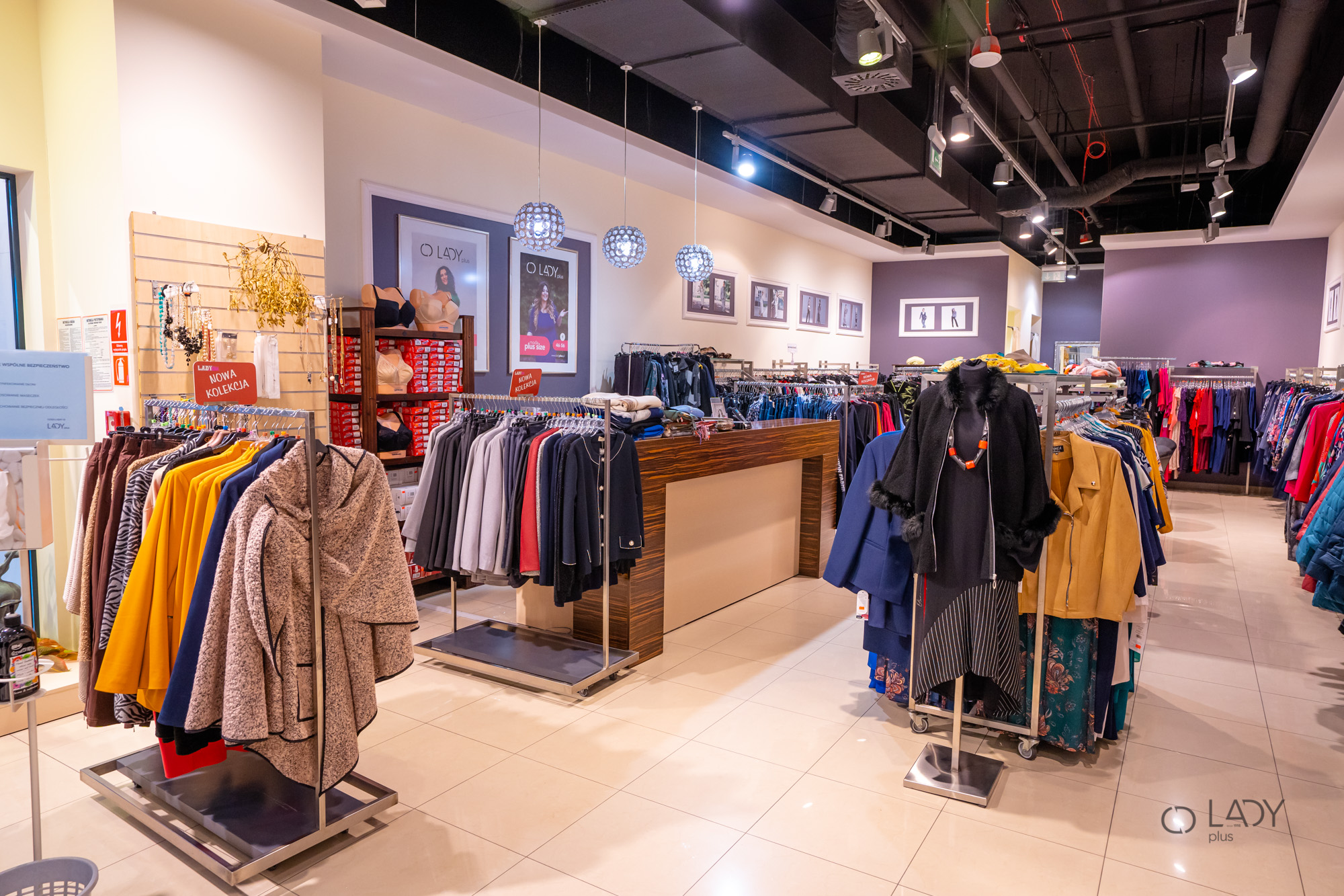 Boutiquen XL Damenbekleidung in großen Größen Umstandsmode Rzeszów Polen