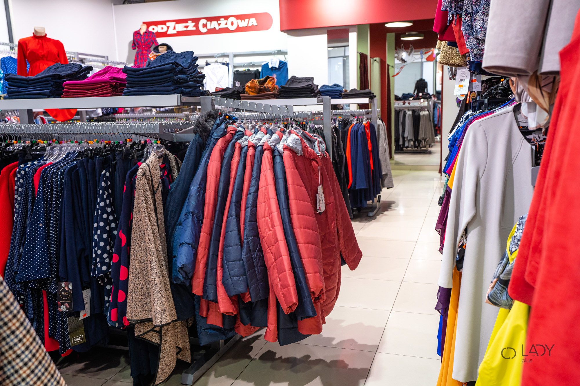 Boutiquen XL Damenbekleidung in großen Größen Umstandsmode Rzeszów Polen